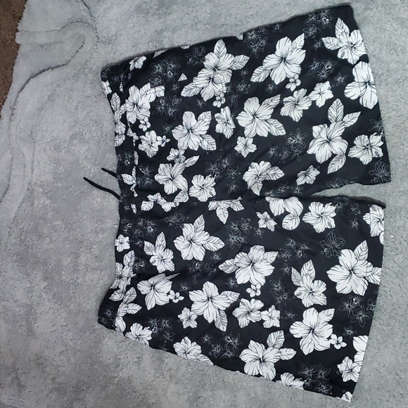 Amazon Essentials Mens Quick Dry Swim Trunks - Picture 5 of 9